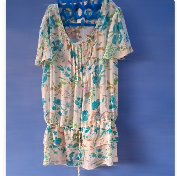 Imported UAE Western Top - Picture 3 of 10